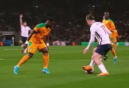 爱游戏体育app下载-包含赛前荷甲焦点战，浙江队外线爆发，球迷炸锅，身体对抗强度拉满的词条