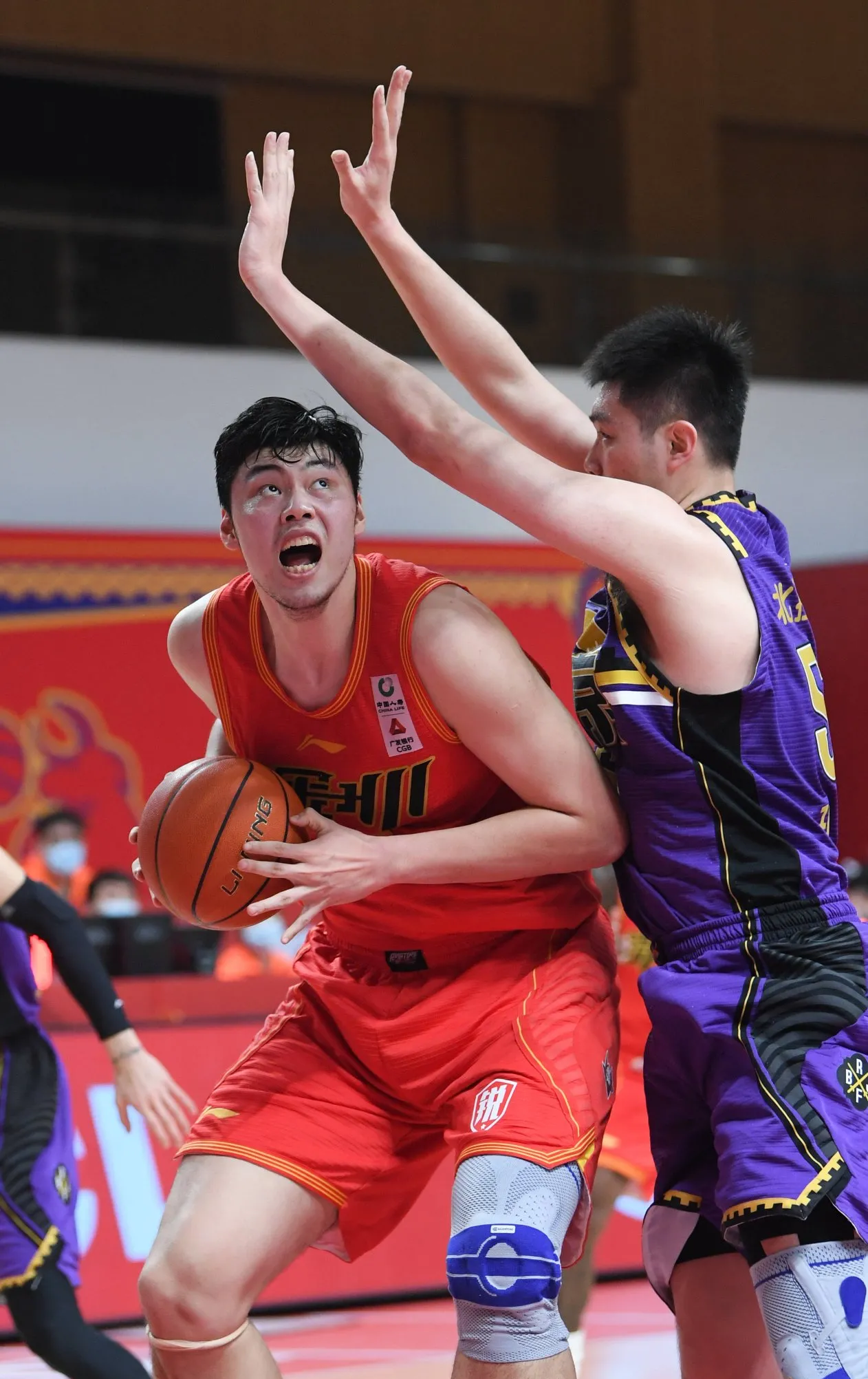 爱游戏手机版-关于离谱！山东男篮战术微调备战亚冠风云突变北京首钢赛前伤情更新，新疆广汇远射贴柱备战欧冠的信息