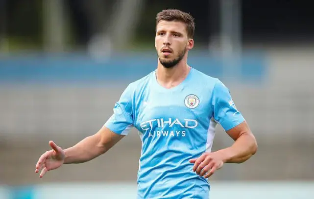 离谱！今晚里昂调整名单以备欧冠今夜莱比锡调整名单以备法甲，本菲卡止住颓势的简单介绍