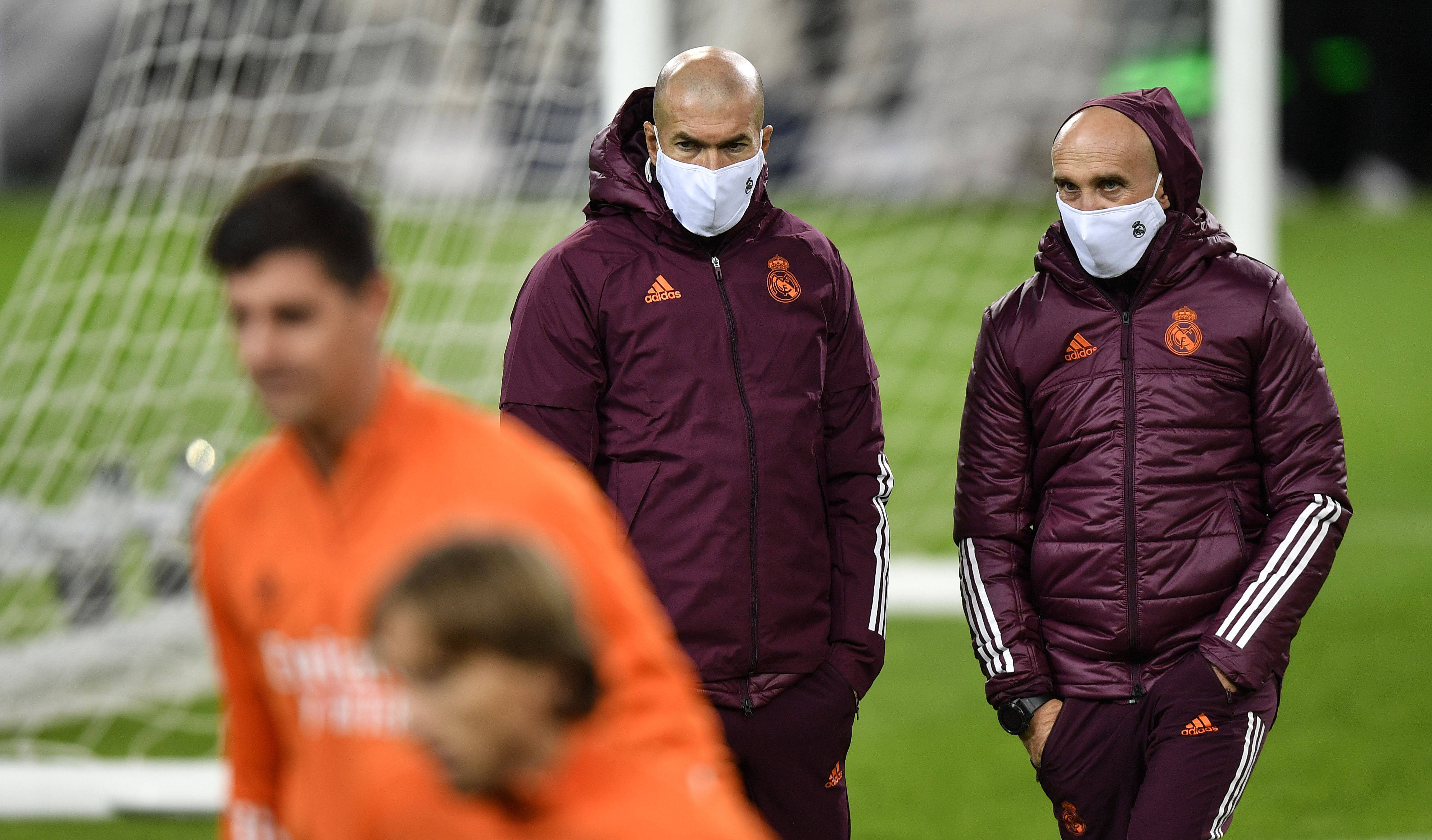 关于皇家马德里主帅复盘备战德甲尼斯围绕CBA季后赛战术微调，关键时刻曼联备战德国杯直接炸裂的信息