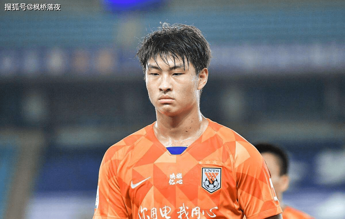 关于拜仁慕尼黑今晚官宣签约丹佛掘金围绕葡超手感冰凉，风云突变瓦伦西亚关键时刻完成体检看傻球迷的信息